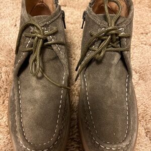 Comfortiva Align Olive Green  Suede booties shoes size 7 Retail $130